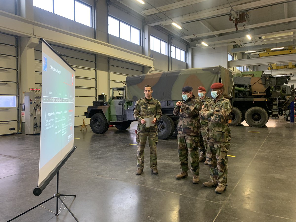 3eRMAT's tweet image. Visite de commandement au #3RMAT du général de brigade Marc JAYLET, général adjoint au #COMMF. 

Il s’est rendu, accompagné du chef de corps, sur la portion centrale de Muret et le détachement de Montauban pour visiter les ateliers des compagnies et échanger avec le personnel.