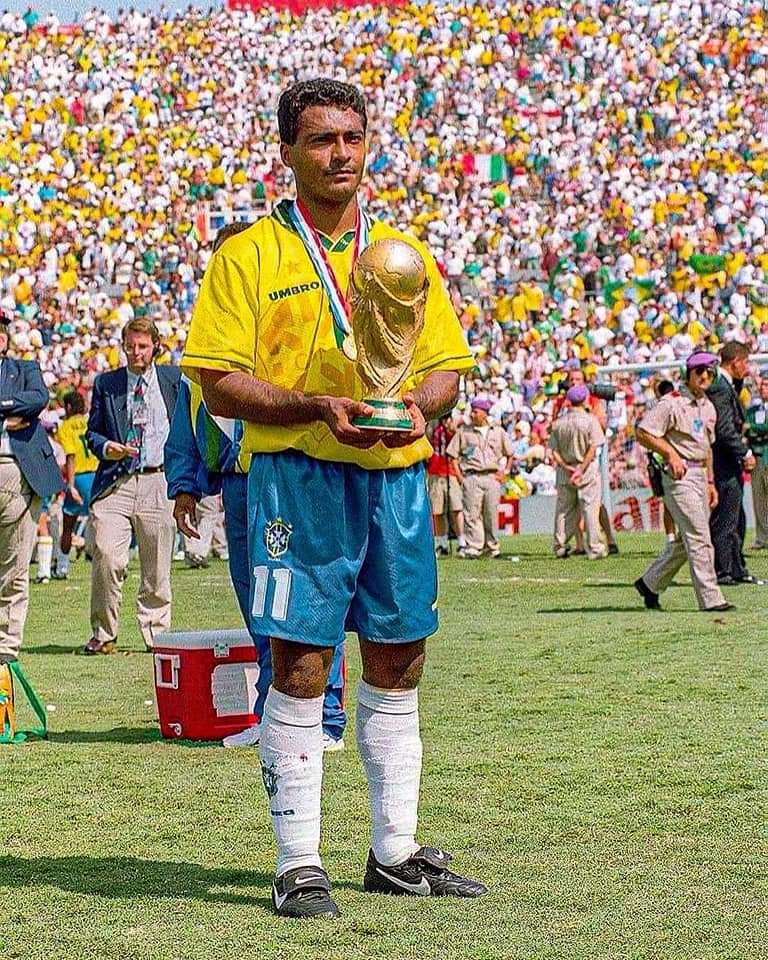 90s Football tweet media