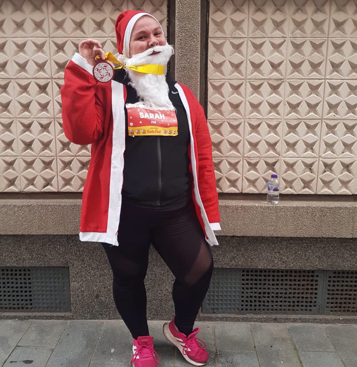 PhoenixFoundLiv's tweet photo. How many likes can we get for support worker Sarah, &amp; the rest of #TeamPhoenix who went dashing through the wind &amp; rain on Sunday morning in the #LiverpoolSantaDash?!
Thank you so much Santas! You’re all AMAZING! 👏👏👏

#ThankyouThursday #RunToEndHomelessness #StrongerTogether https://t.co/LVPgTfNiEw