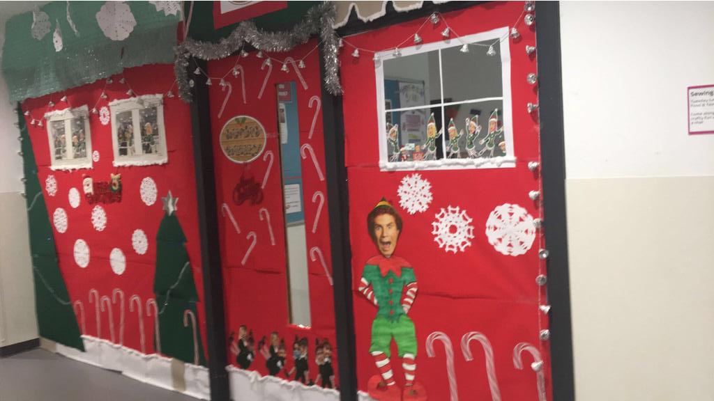 FoodTextiles's tweet photo. #ourchristmasdooristhebest 🤩🤩🧑‍🎄🤶🎅. Thanks Miss Griffin and Miss Johnstone. I found a picture  and asked them if they could recreate it - they did better! 🌟 🌟 https://t.co/e1NYWYrqpQ