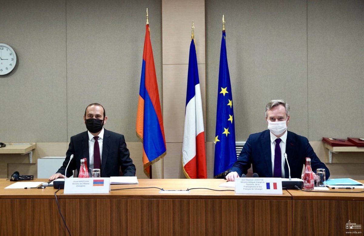 MFAofArmenia's tweet photo. Le 9 décembre, dans le cadre la première session du groupe de travail bilatéral portant sur la coopération économique franco-arménienne tenue à Paris, @AraratMirzoyan  &amp; @JBLemoyne ont signé "La feuille de route de la coopération économique bilatérale pour la période 2021-2026". https://t.co/NB6WLdbEsF
