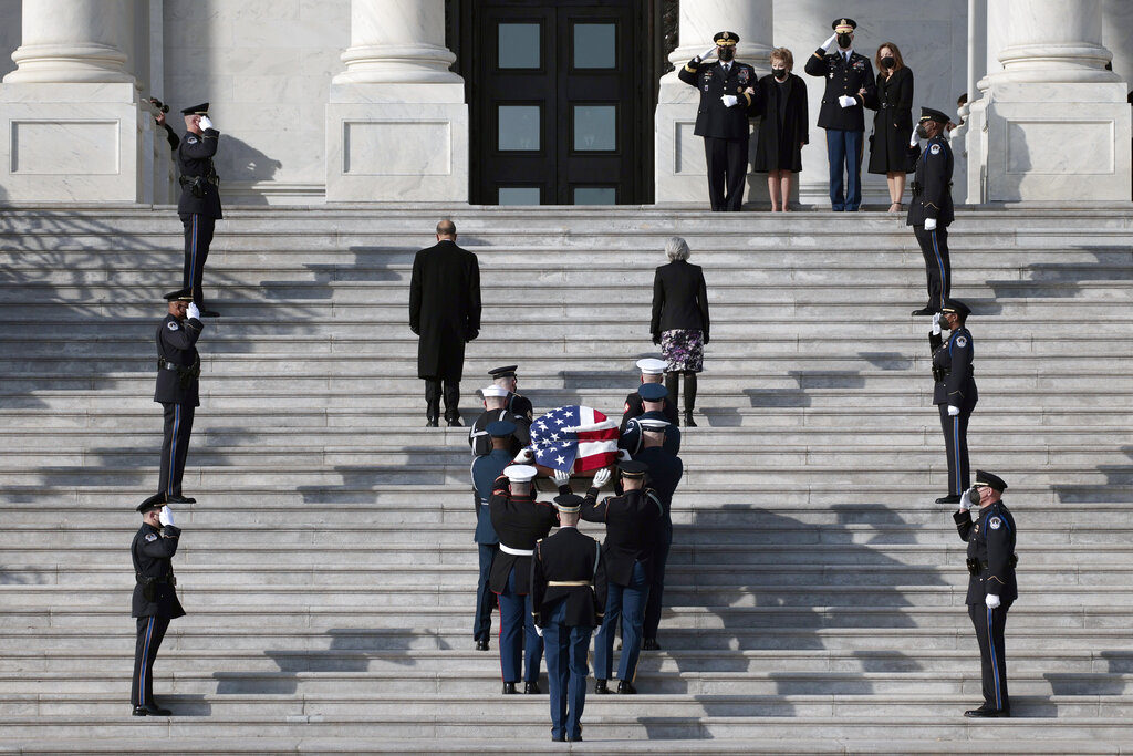 KWCH12's tweet photo. Former U.S. Senator Bob Dole is lying in state at the US Capitol. This morning, President Biden and others paid tribute to the “giant of our history” who served the country in war and in politics. https://t.co/ayEgV48U4T #kwch12 https://t.co/t7zutoKfrr