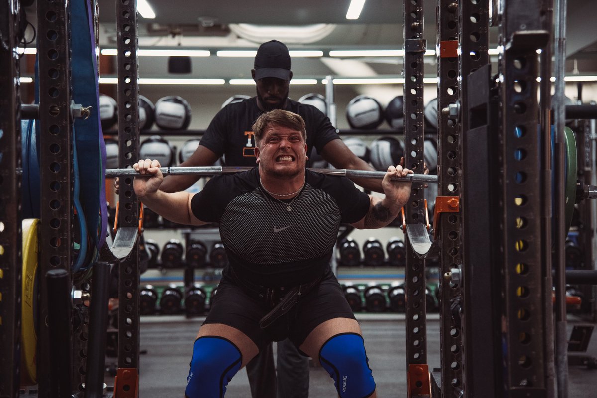 TexasTFXC's tweet photo. Messed around and threw some weight around 🤘💪 https://t.co/i8PMKzqoh4