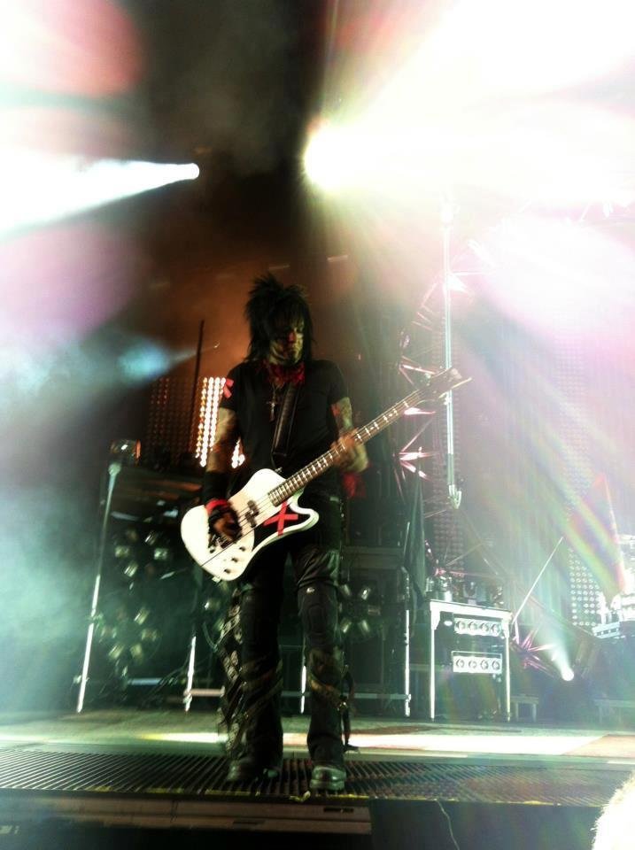 DaveMurYYC's tweet image. Ok my twitter peeps.  I've been a @motleycrue fan since I was 15.  I've seen them live over ten times and my favourite band member is @NikkiSixx I took these at several shows and would love to have him sign one of them. 

Can you help me with a RT maybe to catch his eye?