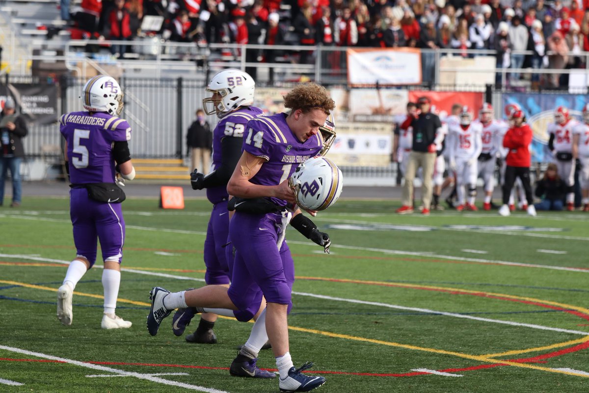 Sykotyk's tweet photo. Karson Keisewetter with a 1 yard TD run. Kick is good. Bishop Guilfoyle leads Redbank Valley, 7-0 with 26 seconds left in the first quarter. @PaFootballNews https://t.co/35fhpar8Cf
