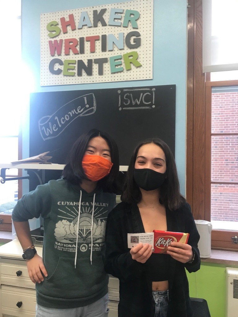 shakerwrites's tweet photo. Congrats frequent flyer Rachel Stringer, stop by 5 times for a candy bar!! 🥳🥳🥳 https://t.co/CkLrOuHIX9