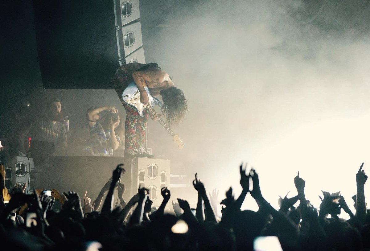 Biffy Clyro tweet media