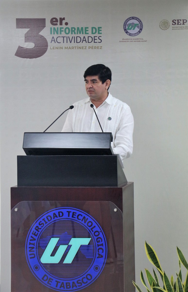 UTTAB's tweet photo. El Dr. Lenin Martínez Pérez presentó su Tercer Informe de Actividades ante el Consejo Directivo, maestros, estudiantes y personal administrativo de la UTTAB, así como invitados especiales del sector público y privado y asociaciones profesionales. https://t.co/3Zvb92xoT7