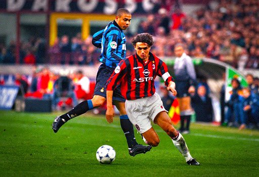 OficialSala12's tweet photo. A longevidade da carreira de Paolo Maldini é absurda.

Enfrentou Maradona, Ronaldo Fenômeno e Cristiano Ronaldo e foi campeão da Champions em 3 décadas diferentes. Lenda! https://t.co/MhgOWkoJHm
