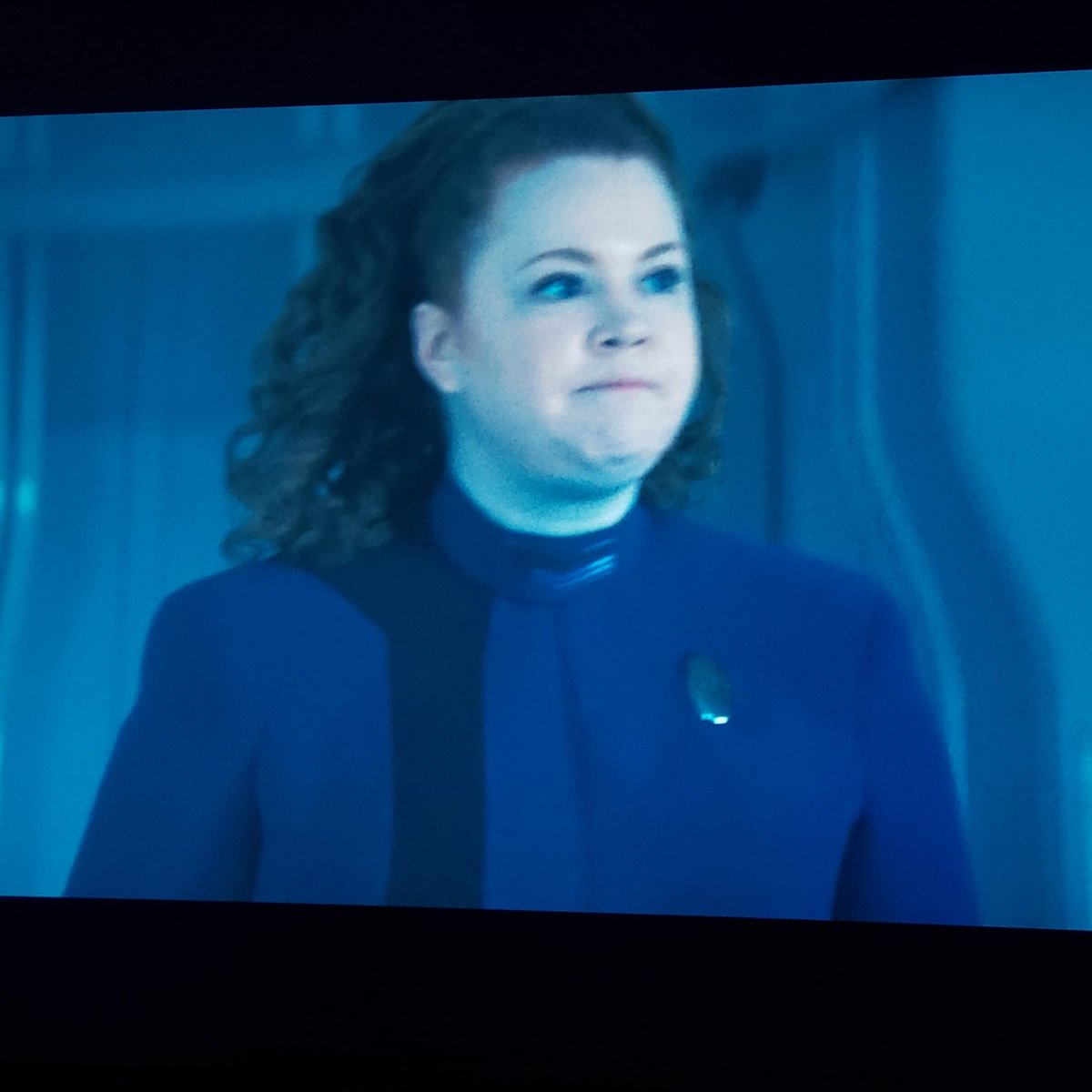 darlypants's tweet photo. Discovery has gone full teal and orange. I thought we were past this. Please stop. The entire show is teal and orange. It looks awful. Find me a single shot in the entire episode that isn't predominantly teal or orange. #startrek #StarTrekDiscovery https://t.co/YcYxNHYEmX