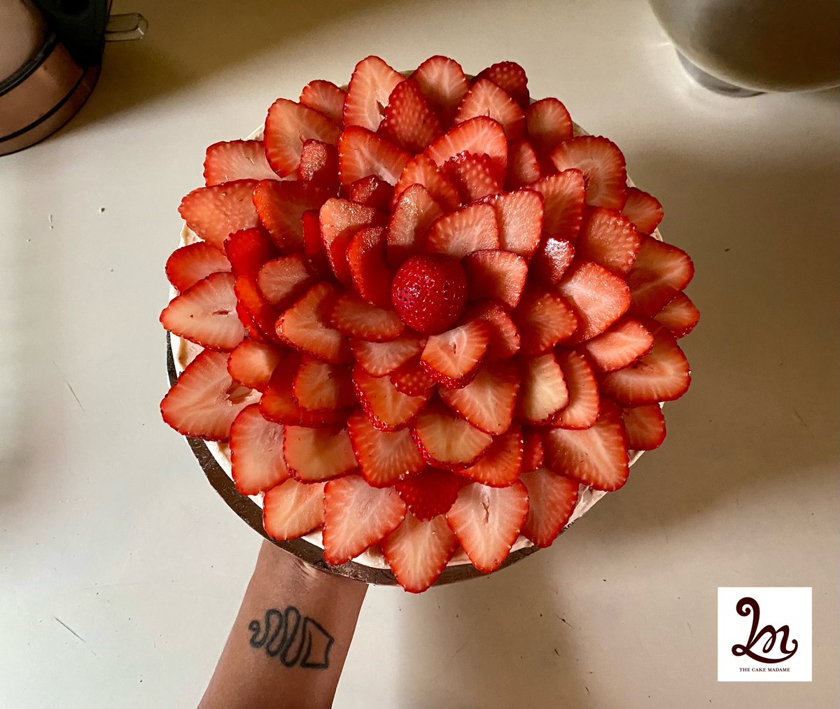 TheCakeMadame's tweet photo. Happiness is…
An orange sponge with cream cheese frosting and topped with strawberries for the birthday girl!
#Strawberries #OrangeSponge #CreamCheeseFrosting #Cakegasm https://t.co/1tyL3vxjd2