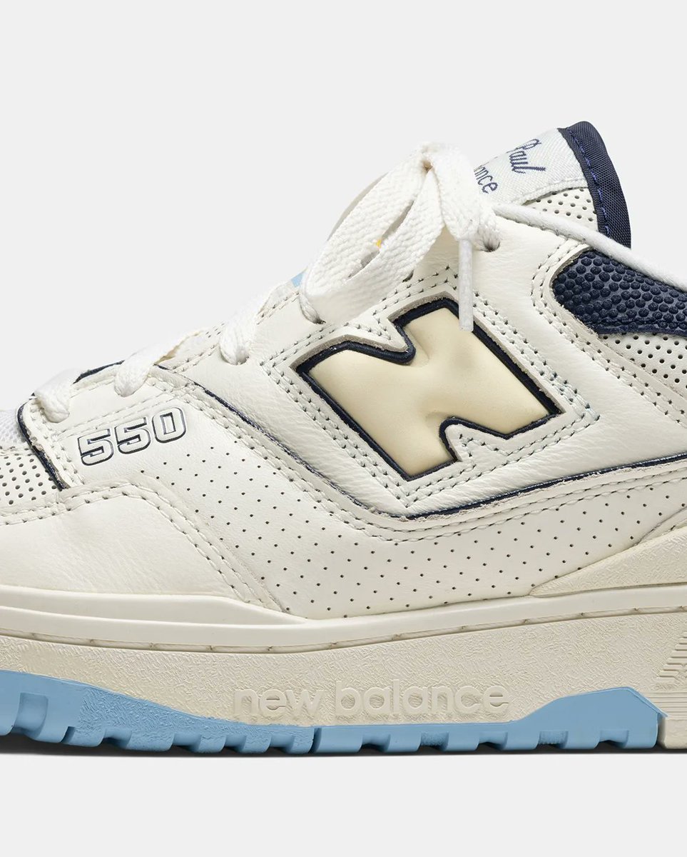 Sneaker News tweet media