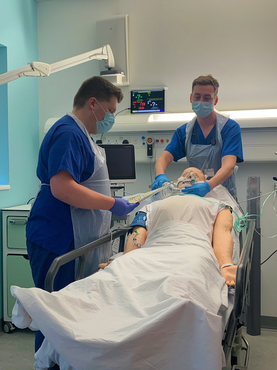 NCA_SIMandCS's tweet photo. Brilliant afternoon of insitu multidisciplinary simulation on H2 at @SalfordCO_NHS yesterday! 

The scenario was designed as an opportunity for staff to familiarise themselves with the #NationalTracheostomySafetyProject emergency algorithm.

@NCAlliance_NHS https://t.co/vuwL0tx1rH