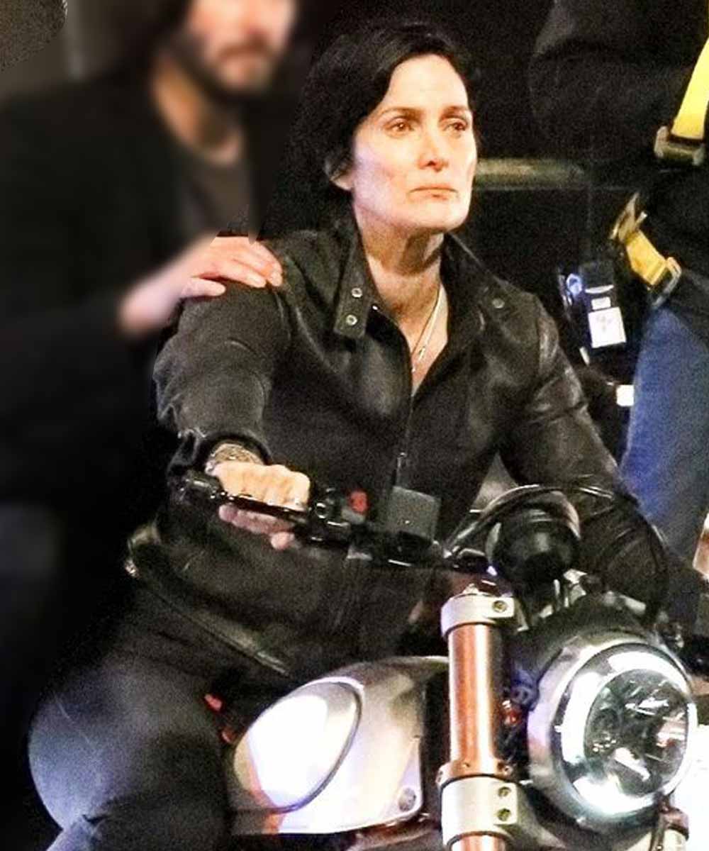 amanda_greyyy's tweet photo. Beautiful actress "Carrie-Anne Moss" wore this jacket in the movie "The Matrix 4". Checkout: https://t.co/aPwHVo24zj

#MatrixResurrections #Matrix #matrixmonday #fashion #fashionstyle #fashionblogger #Trending #TrendingNow #CarrieAnneMoss #Christmas #NewYear #WednesdayMotivation https://t.co/LWVf3ReCJW