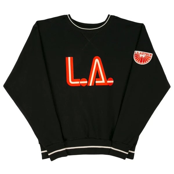 JessMagdefrau's tweet photo. @EbbetsVintage I was today years old when I realized the LA Aztecs we’re part owned by Elton John and also had the Dutch Superstar Johan Cruyff. And also, this crewneck is so 🔥 https://t.co/mpOuoioClL