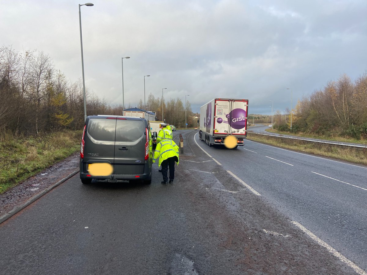 PSOSRoads's tweet photo. Officers from #LanarkshireRP conducted a static #DrinkDrugDriving check on the #A73 today, near #Condorrat.

2 drivers were arrested for failing the @DrugWipeUK and 1 driver reported for No Insurance.

We will stop you. You can count on it.

#Fatal5
Know a #DrugDriver? Report it! https://t.co/XFiXOLjQKG