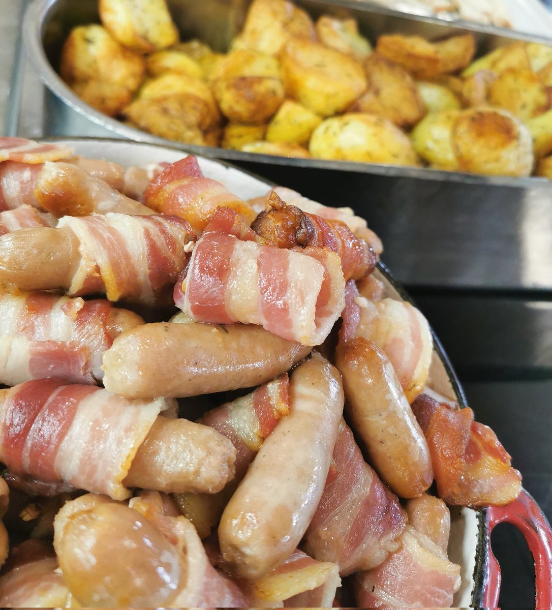 holroyd howe at QEH Bristol tweet media