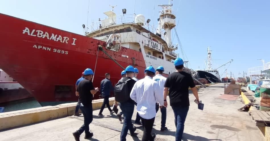 PescalbaOficial's tweet photo. #Pescalba recibió en sus instalaciones a delegación de la República de Vietnam, para mostrar potencial de la pesca industrial y servicios asociados que mantiene bajo altos estándares internacionales.

¡Seguimos avanzando por la Patria!

#VenezuelaComePescado
#VenezuelaEnVictoria https://t.co/Er825Hlz7n