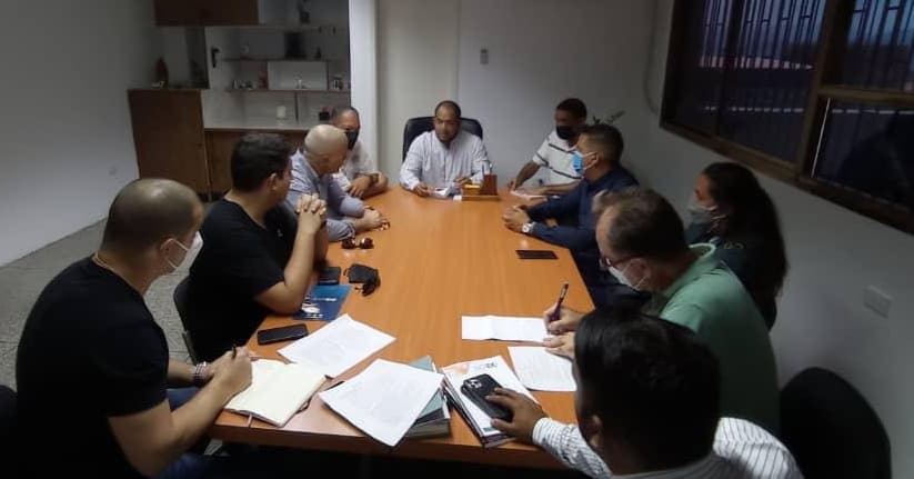 PescalbaOficial's tweet photo. #Pescalba recibió en sus instalaciones a delegación de la República de Vietnam, para mostrar potencial de la pesca industrial y servicios asociados que mantiene bajo altos estándares internacionales.

¡Seguimos avanzando por la Patria!

#VenezuelaComePescado
#VenezuelaEnVictoria https://t.co/Er825Hlz7n