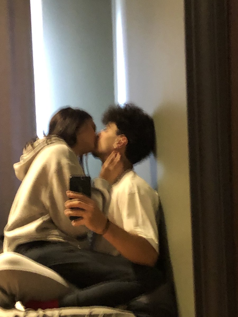 v (@httpdevils) on Twitter photo 