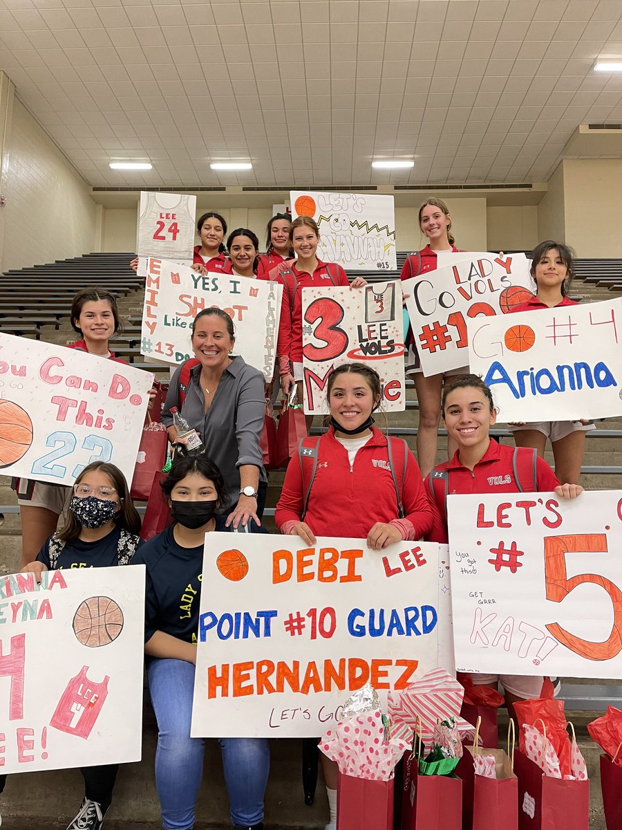 LeeVols_GBB's tweet photo. Thanks @AthleticsNimitz for coming out to support the LEE varsity girls bb team play against Churchill! We love seeing y’all in the stands and appreciate your support! #ladyvolsbb #bigred #neisd #leehs https://t.co/zuE1egH8Aa
