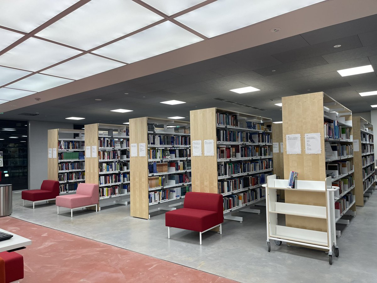 deanne_serato's tweet photo. If you’re looking for a peaceful and cozy place to study come to the Metropolia campus library here in Myyrmäki! I spend most of my time studying here and the ambience is just perfect. I definitely recommend it, even for more leisure activites. 🤓 #eba @MetropoliaBiz https://t.co/0tJpDR34u7