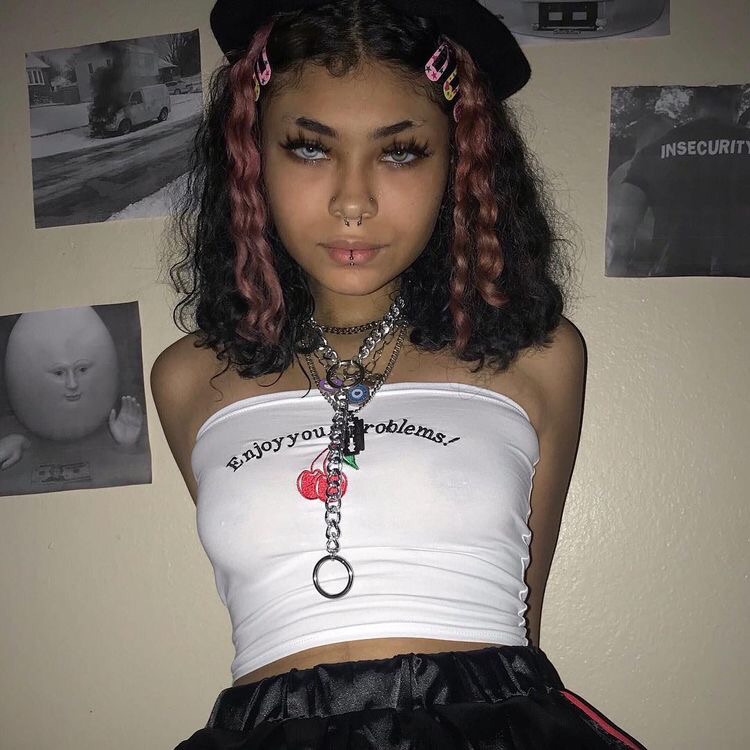 𝕭𝖆𝖑𝖎 on X: Your daily dose of Cyber y2k outfit ideas! (ideas