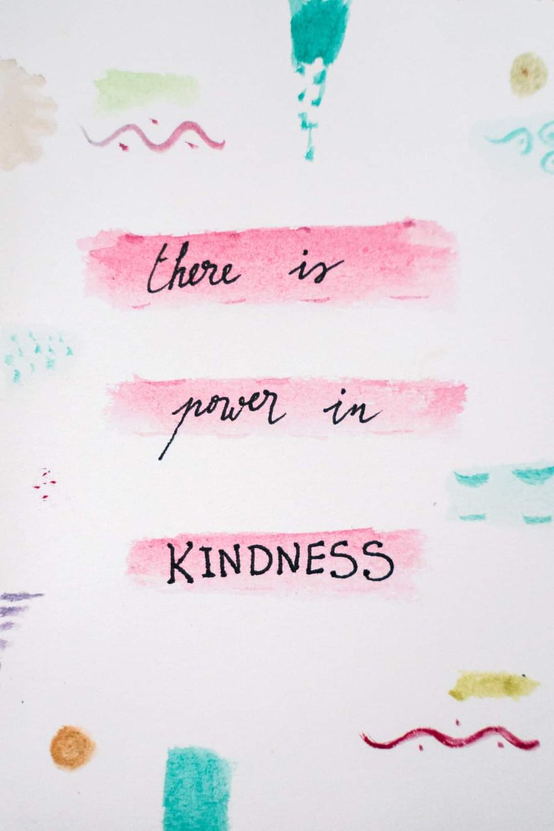 LovingbyGiving's tweet photo. One small way you could share kindness this Christmas, is to think about those that help you in your day-to-day life, but that you may not know personally. 
This Christmas, why put out a small box of chocolates for the cleaners, refuse removers or anyone who does a job for you. https://t.co/Amg88w95l8