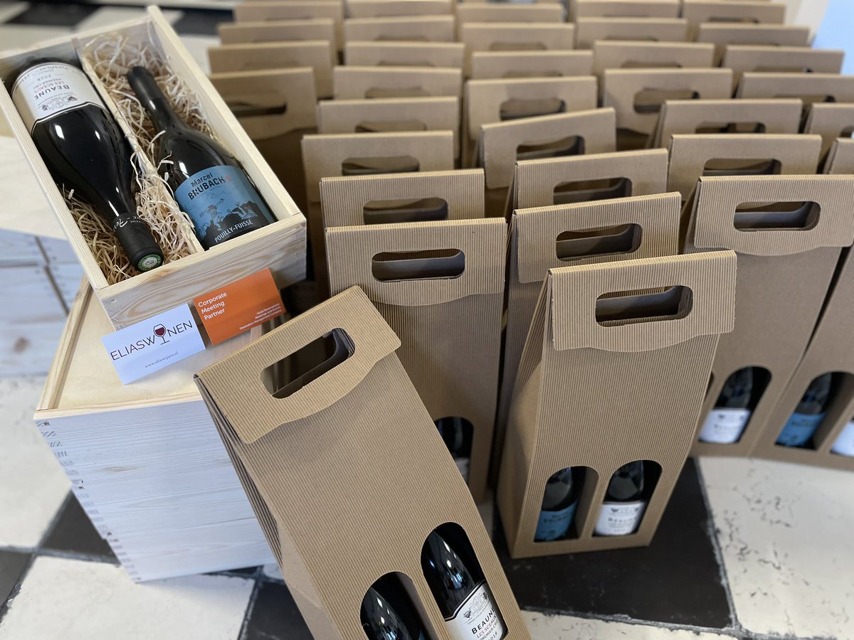 Ook voor zakelijke bestellingen kunt u bij ons terecht. Prachtige wijnen in een luxe geschenkverpakking nodig? Bel of mail ons gerust! #Eliaswijnen #Warmond #Teylingen