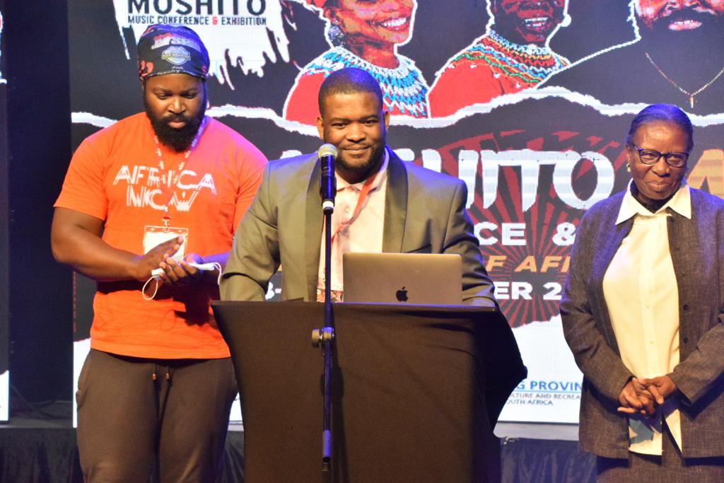 king_mthethwa's tweet photo. I am loving how @MoshitoRSA  is reinventing itself #Moshito2021 will definitely make its mark @stankworldwide is the new chairman https://t.co/ESOdkdfMKQ