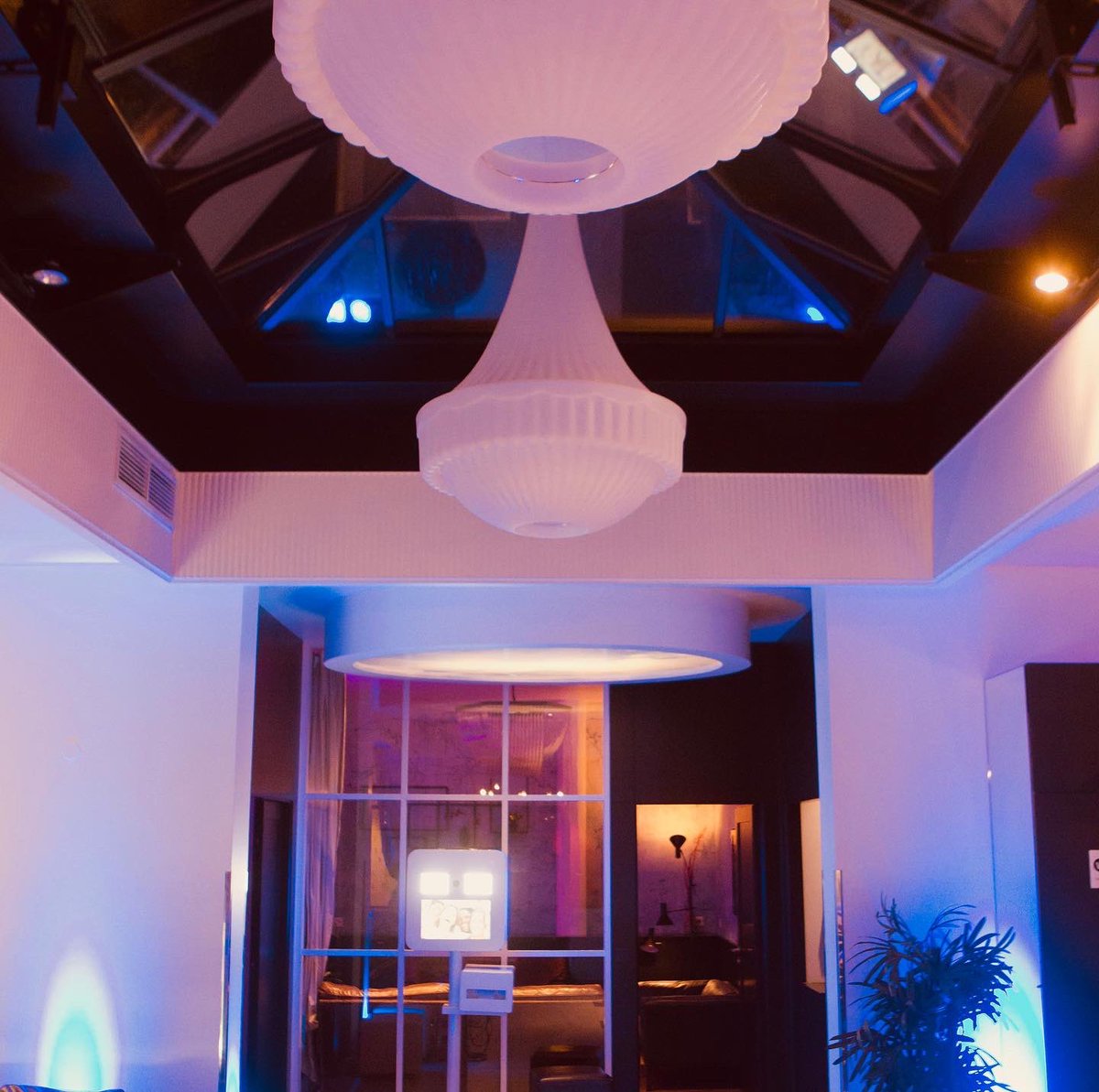 evenementisTlse's tweet photo. Soirée (très) festive Trust’IT au Lieu Privé, un superbe loft parisien, avec de nombreuses animations 👏

Merci à Ali Sidhoum qui nous a laissé carte blanche et à tous les invités d’avoir accepté l’auto-test dans la bonne humeur 🙏

#event
#evenementis
#paris
#lieuprivé
#Trust’IT https://t.co/oKiFlO23J5