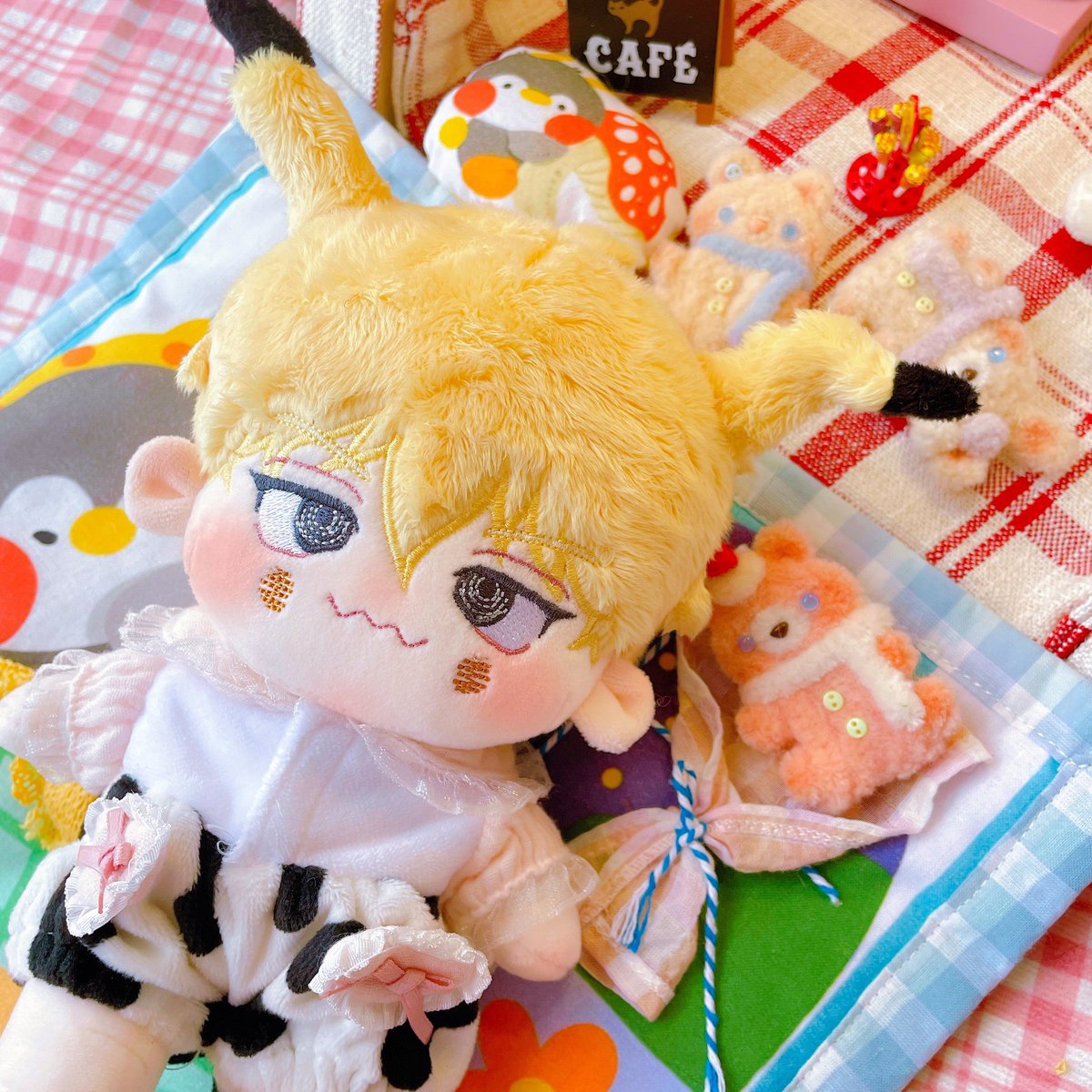 tiempuddingnho's tweet photo. Sunshine for tired days 🥺
Order 👇 https://t.co/MtcMxPxbpX
RTs=❤️
DM for GO or question ❤️
#20cmdolls #20cmdoll #20cm娃 #棉花娃娃 #dollstagram #cottondolls #cottondoll #ตุ๊กตา20cm #20cm인형 #棉花娃娃 #Mimikyu #Puddingdoll #plushies #무솜인덕장터 https://t.co/t6w9ccCuJl