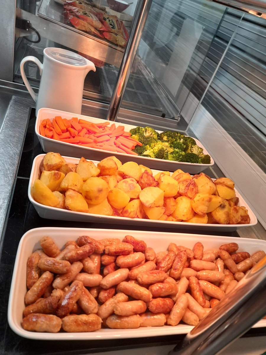 Lovely Christmas lunch served today. Thanks to the staff.