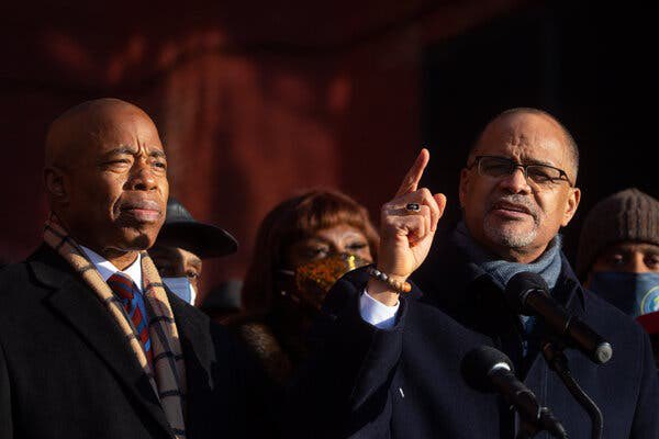 David C. Banks (@realdavidcbanks) on Twitter photo I'm deeply humbled to have the opportunity to lead the school system that shaped who I am today. To every parent, student, educator, school administrator, support staff member, educational partner, I see you. I'm deeply humbled to have the opportunity to lead the school system that shaped who I am today. To every parent, student, educator, school administrator, support staff member, educational partner, I see you.