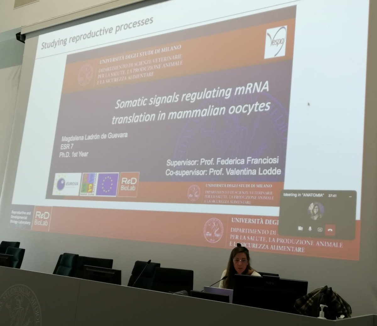eurova_etn's tweet photo. Today @PrithaDey20 I (@LadronMagdalena) had the great opportunity to talk about ART's and present our projects (https://t.co/v0VCreKBjP) to the Bachelor's students from University of Milan. Huge thanks to @Federic37835007 and @AlbertoMLuciano for trust us on this ☺ https://t.co/Y1dc2PiT7s