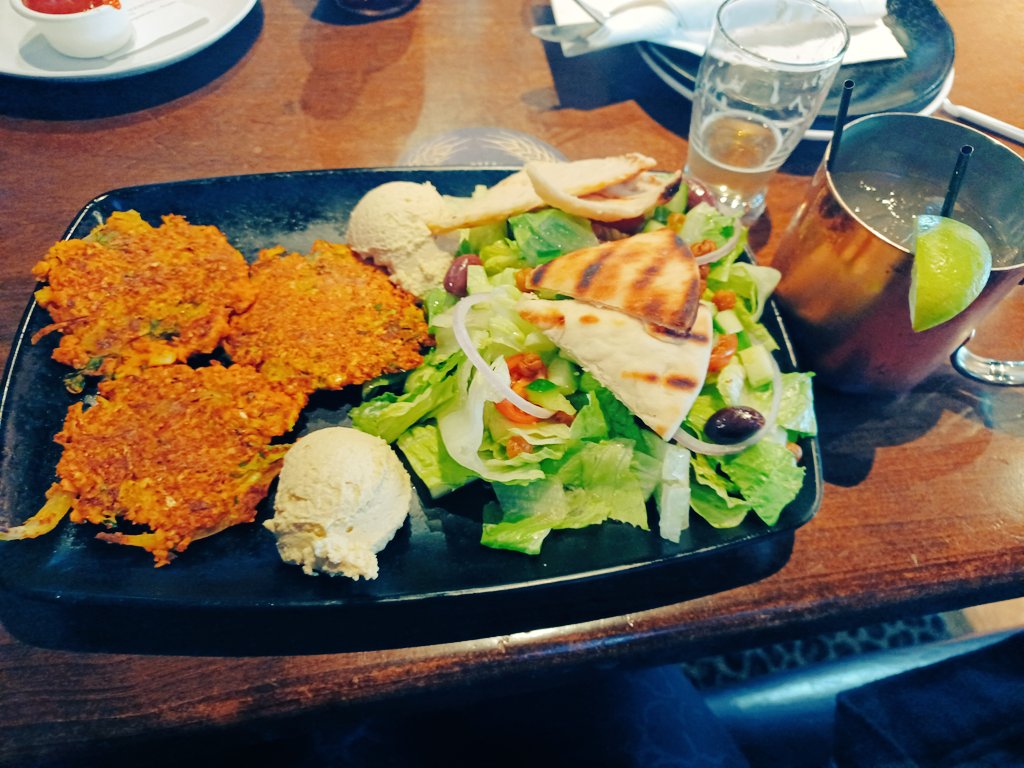 LisaVeganMJ's tweet photo. Vegan lunch
Trying to eat healthier 
#vegan #lunch #northcanton #Edmonton https://t.co/WKW7m9RmjK
