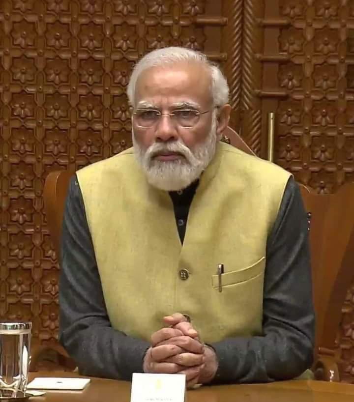 kajal_jaihind's tweet photo. नुकसान बडा है,
पीडा गम्भीर है ,
जख्म गहरा है,
ये कुछ षडयंत्र तो नही ?
#CDSBipinRawat के एयर क्रैश में ?
मोदी जी के दोनों हाथों की सख्ती में कुछ संकेत है 
कि क्रोध कितना है, 
फिर भी भाषा मौन है ।
#BipinRawat https://t.co/z6XlvJ02ck