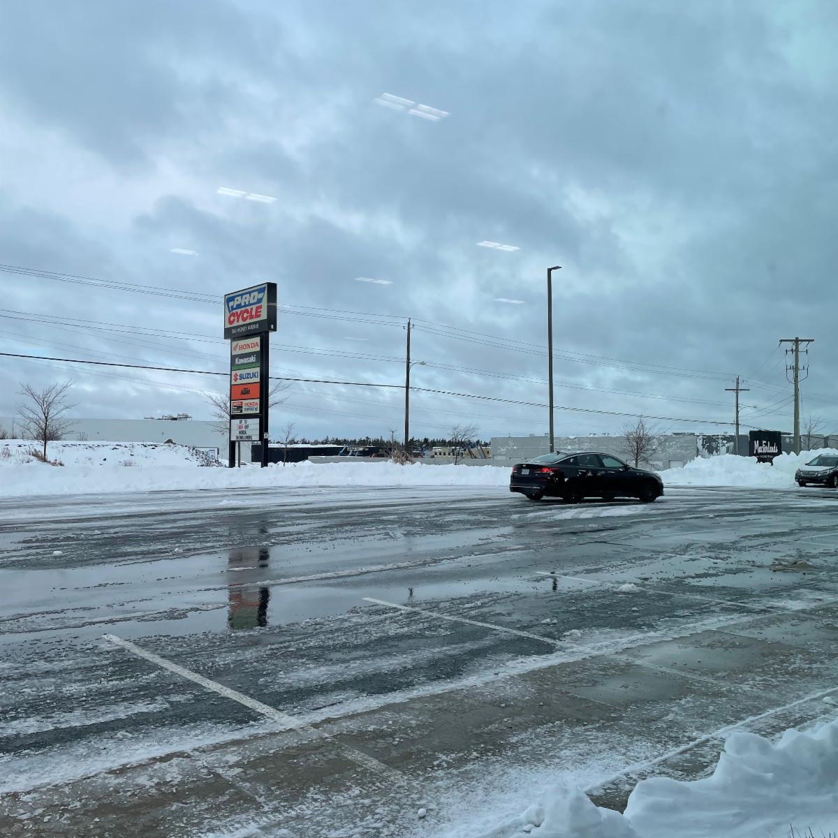 A little snow won't stop us! We're open today, 10-5!

For those of you who are not willing to drive on these slick roads, you can still get some of your holiday shopping done!

Give us a call (902)-468-2518, or visit webstore.procycleonline.com to see what's in stock!