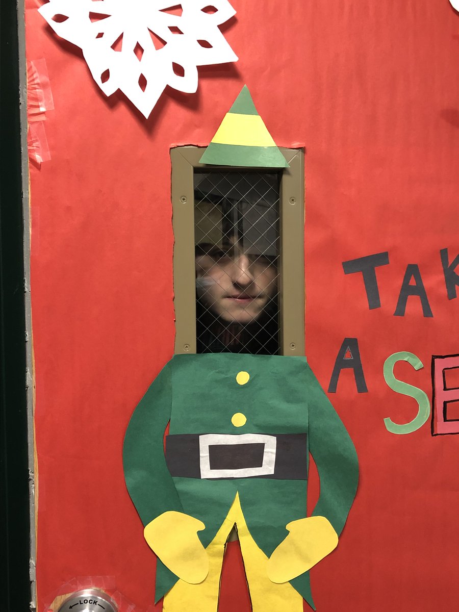 SkopRHS's tweet photo. 11th Grade Honors English: It's S-ELF-IE time for our door decorating contest. Come by, take yours, and Tweet it out!
Dan is our first! #takeaselfierhs, #gorhs https://t.co/WerFixgheV
