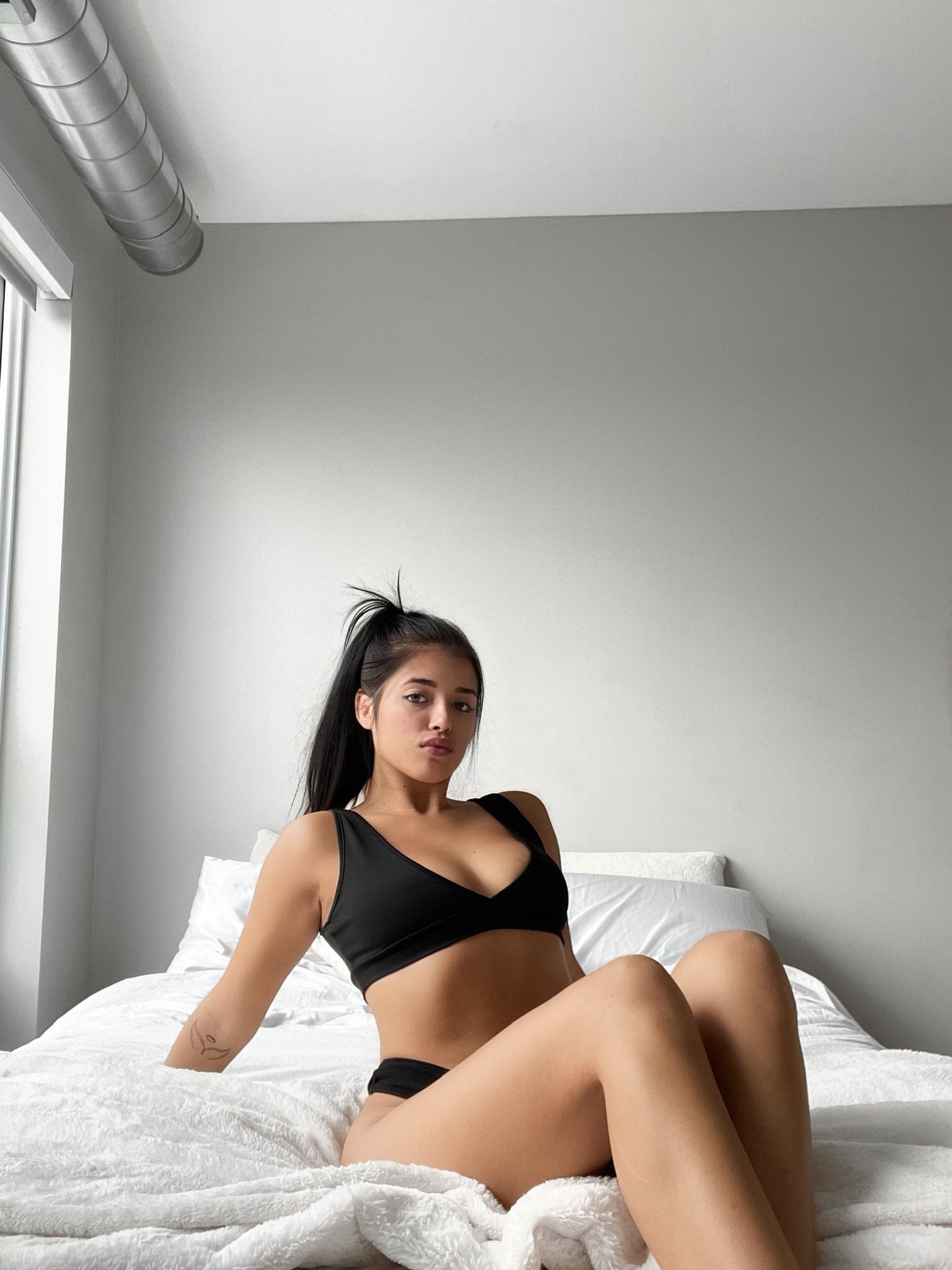 Dara Anjelika on Twitter: "Staying in… care to join? https://t.co/srYzoPHUSo" / Twitter