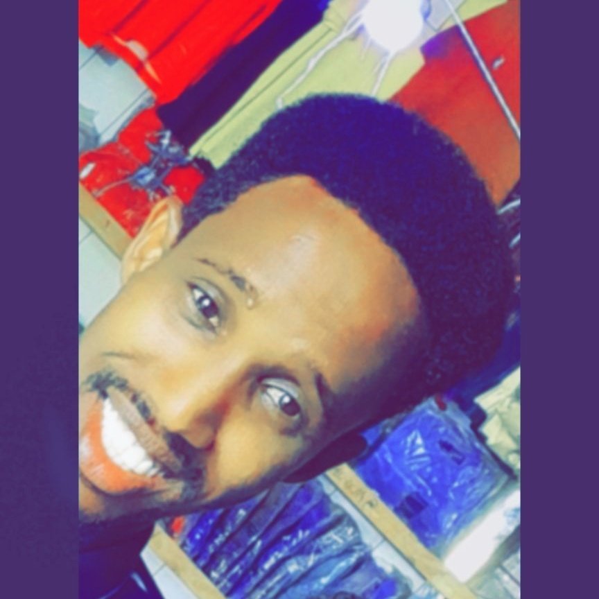 Senior_simple's tweet photo. #NewProfilePic https://t.co/Ej6wgA6h9l