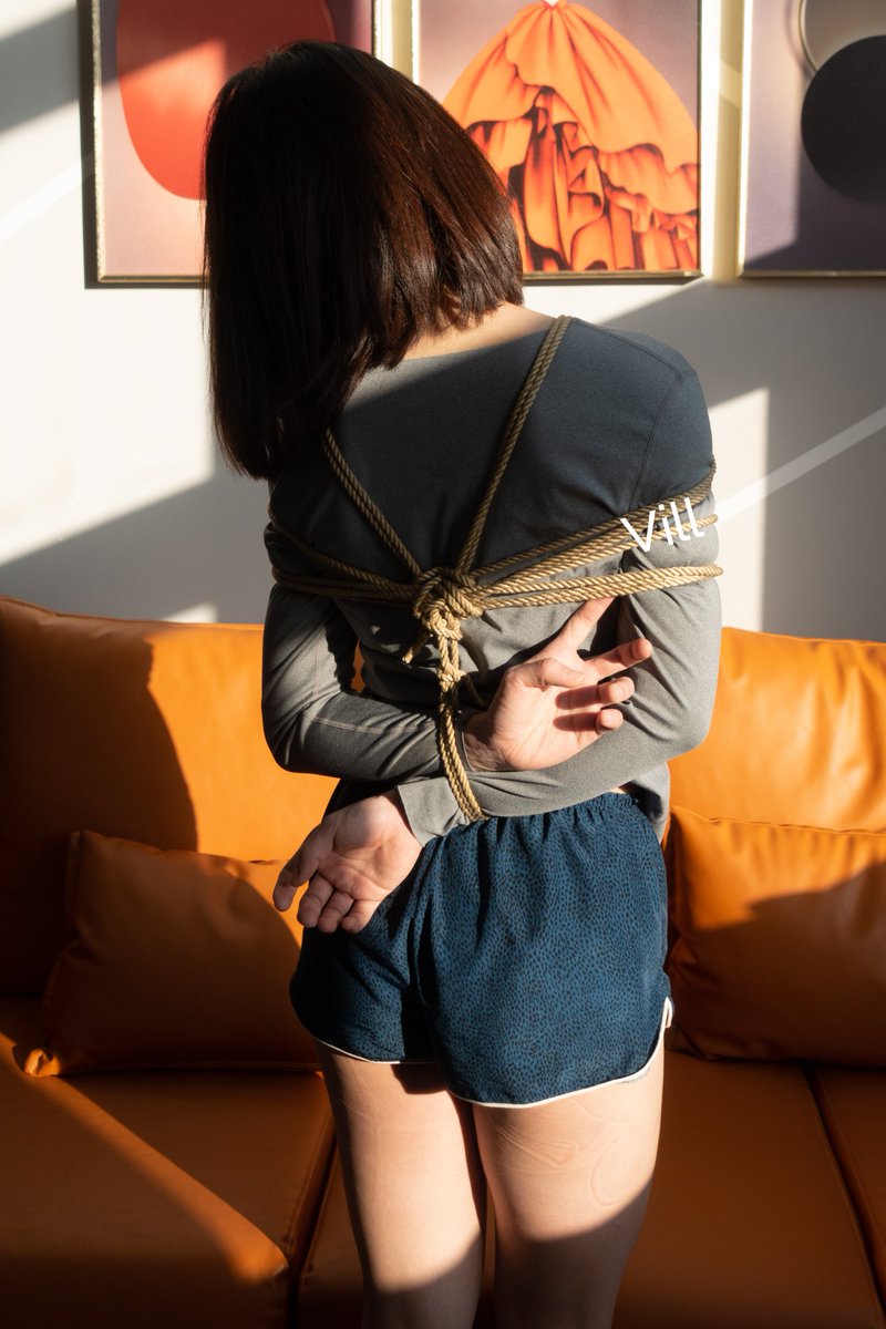 Vill_sm's tweet photo. 黑白好看
彩色也好看
.
.
.
.
#kinbaku #shibari #bondage #捆绑 #绳缚 #tied #tiedup #束缚 #縄 #麻縄 #緊縛 #繩縛 #調教 #緊縛撮影 #緊縛モデル #麻縄 #着衣緊縛 #rope #ropeart #asiangirl  #拘束 #拘束プレイ #捆綁 https://t.co/hJg3MAUZxe