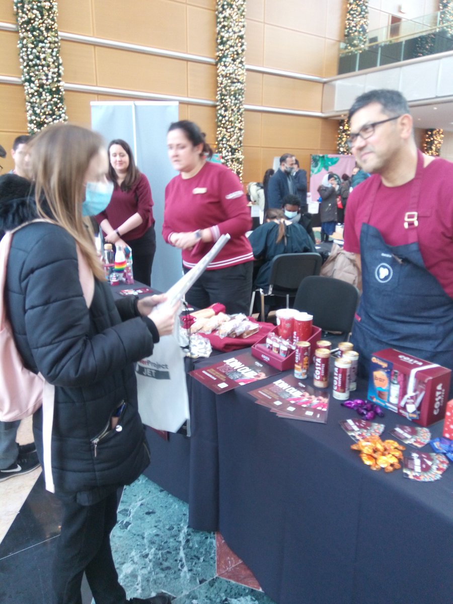 TowerProjectE1's tweet photo. Things we LOVE to see... 😍

A #Catering &amp; #Hospitality #JobFair offering JET's interns and clients the opportunity to apply for vacancies face-to-face. #Inclusion

Thank you @CanaryWharfGrp @wagamama_uk @IvyRestaurants @FiveGuysUK @NeatBurger_ @costafoundation https://t.co/HDtkAv7ARO