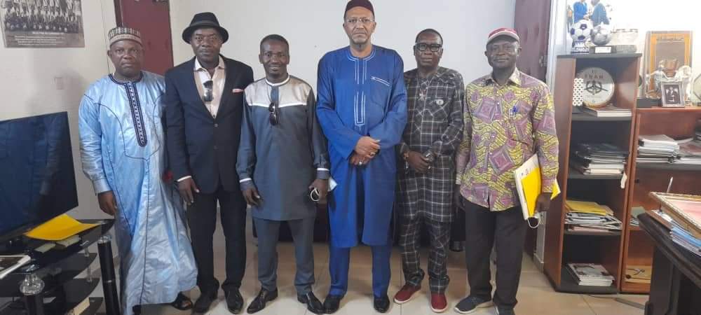 Je me réjouis de la Déclaration de #cinq délégués du #Centre, le coeur des institutions républicaines, en faveur de ma candidature à la présidence de la <a href="/FecafootOfficie/">Fecafoot-Officiel</a>.