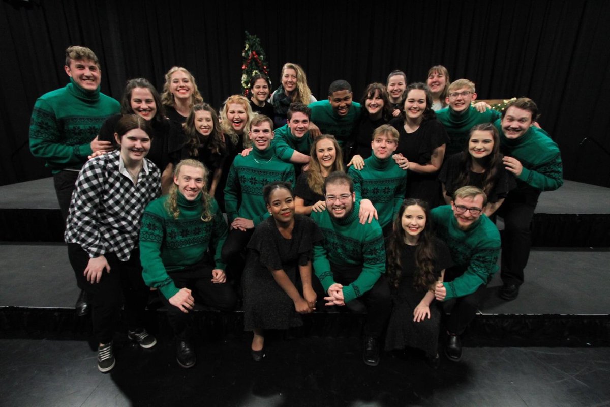 YCbrucej's tweet photo. opening night tonight !!! #MyYC https://t.co/Ow5unQT8y4