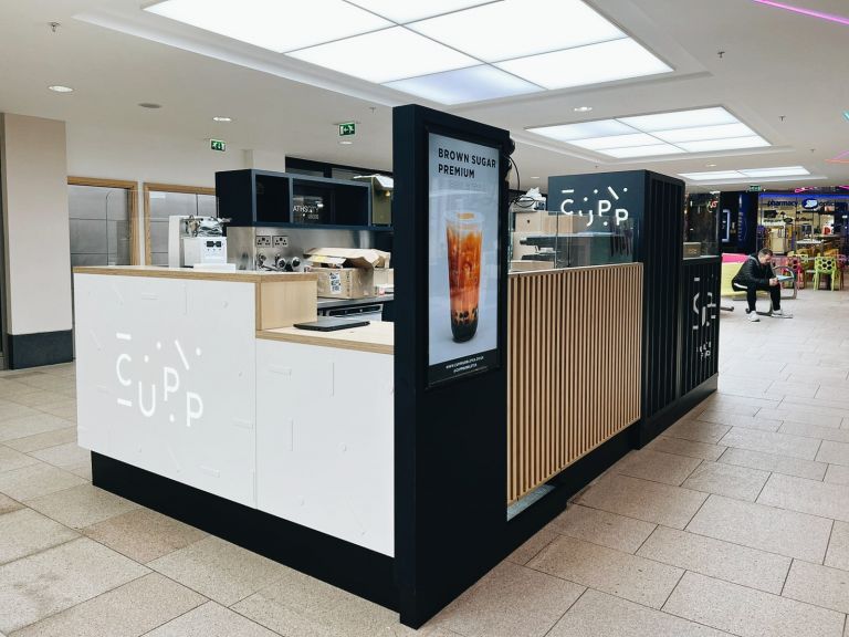 Leeds_Bars's tweet photo. One of the fastest growing UK Bubble Tea brands, CUPP, is has opened a new store in Trinity Leeds.

Read more:
https://t.co/wJL9hyo7XV https://t.co/HOdOkG0BWF