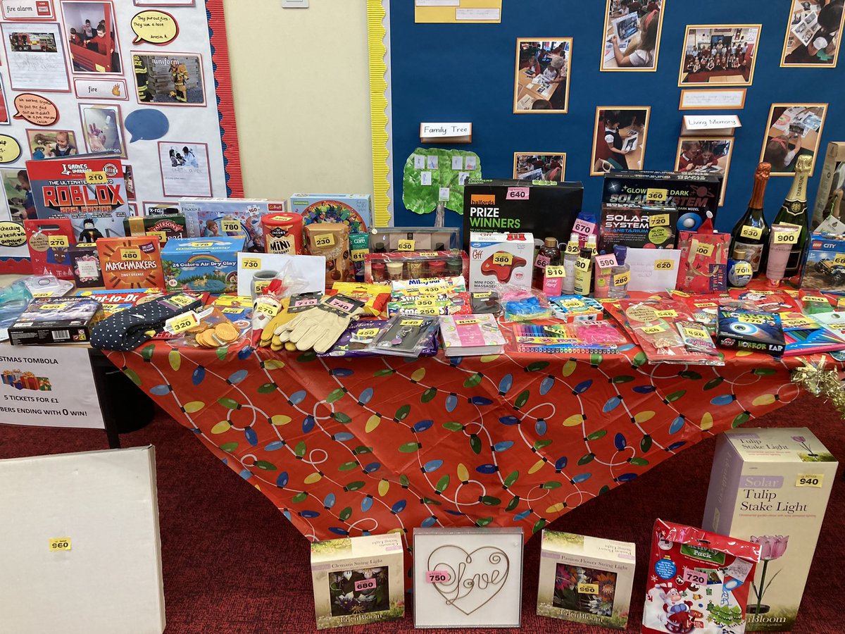 WygatePTA's tweet photo. We are set up &amp; ready @WygateA #ChristmasFayre #SupportOurSchool https://t.co/6JKlloWyKa