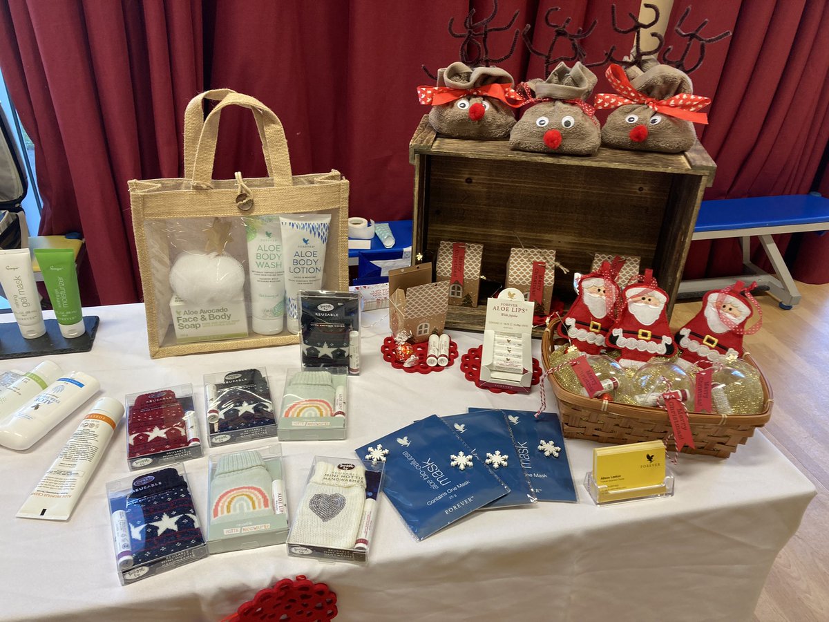 WygatePTA's tweet photo. We are set up &amp; ready @WygateA #ChristmasFayre #SupportOurSchool https://t.co/6JKlloWyKa
