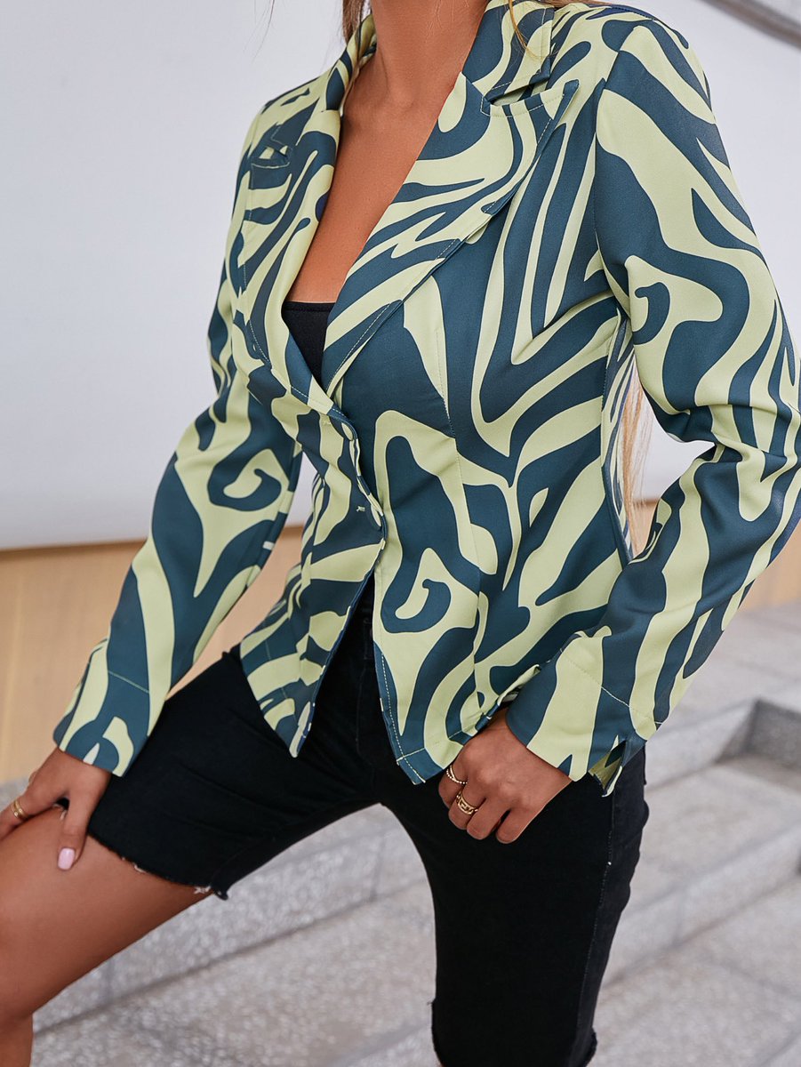 luxenetic's tweet photo. The blazer you need in your closet! 😍✨🔥🛒

Search 🔍 : Zebra Print Blazer 🥳🥳✨

Use code “LUXE25” for $$ off✨

Shop at https://t.co/Z1BP0EMADA https://t.co/By447Q1dpj