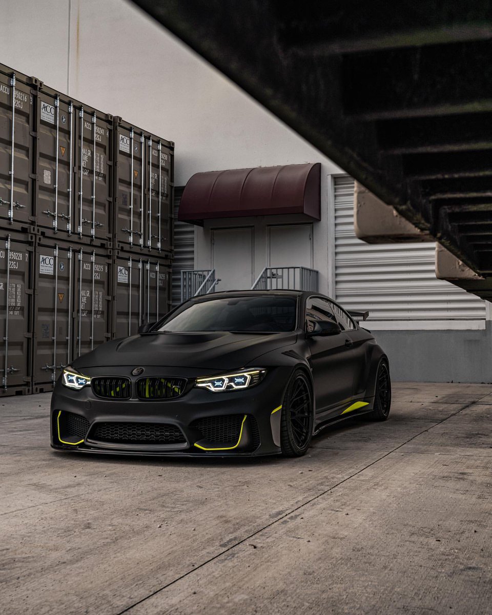 carpxrnpicx's tweet photo. BMW M4 https://t.co/lwgXtss5Uu
